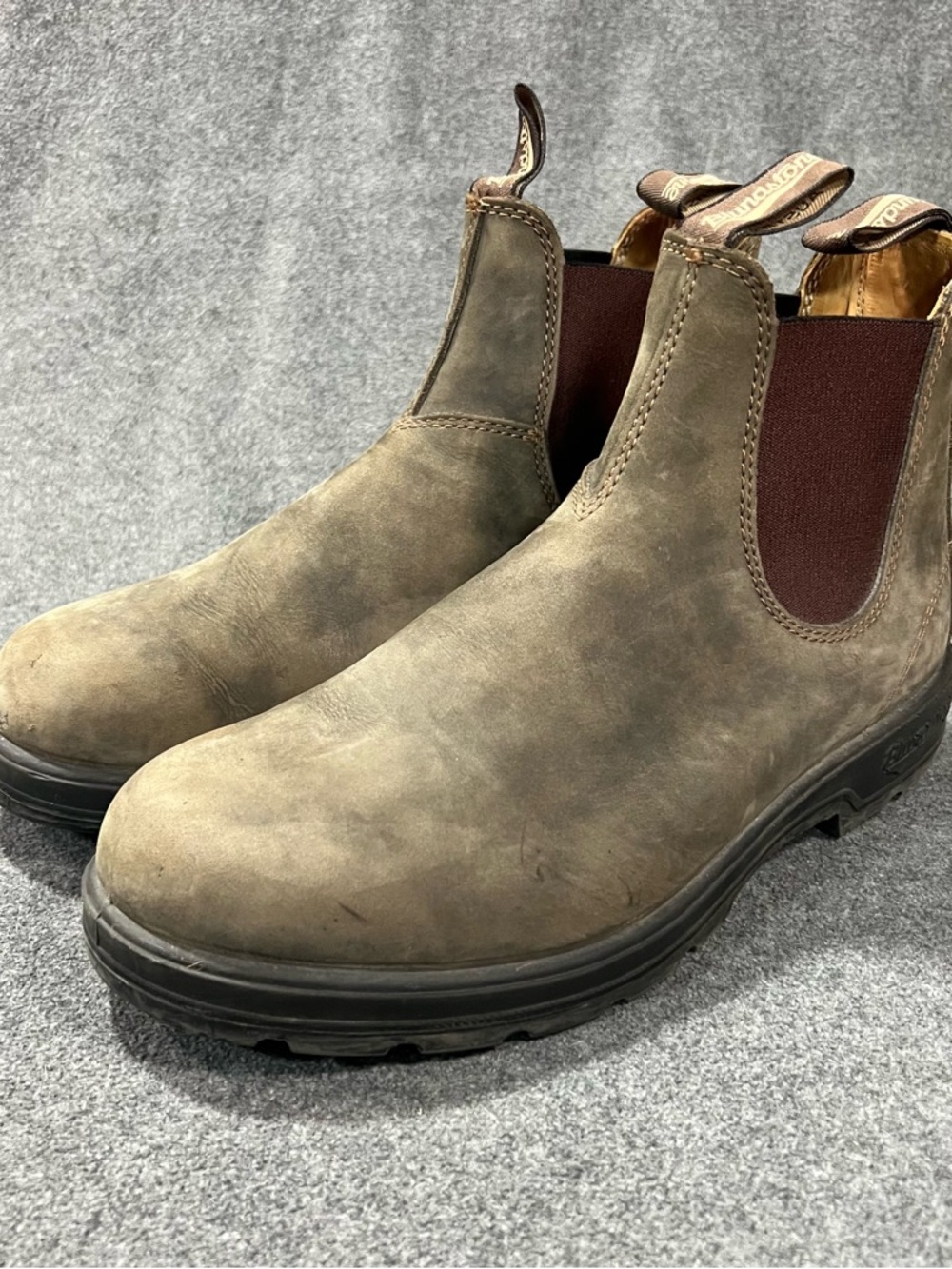 Blundstone 585 Elastic Sided Rustic Brown Leather Chelsea Boot Men’s Size 9.5